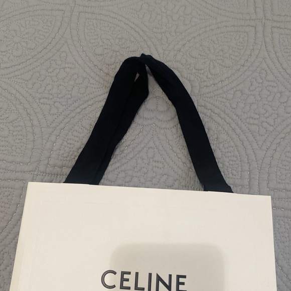 Brand new Celine paper shopping bag - Picture 3 of 3
